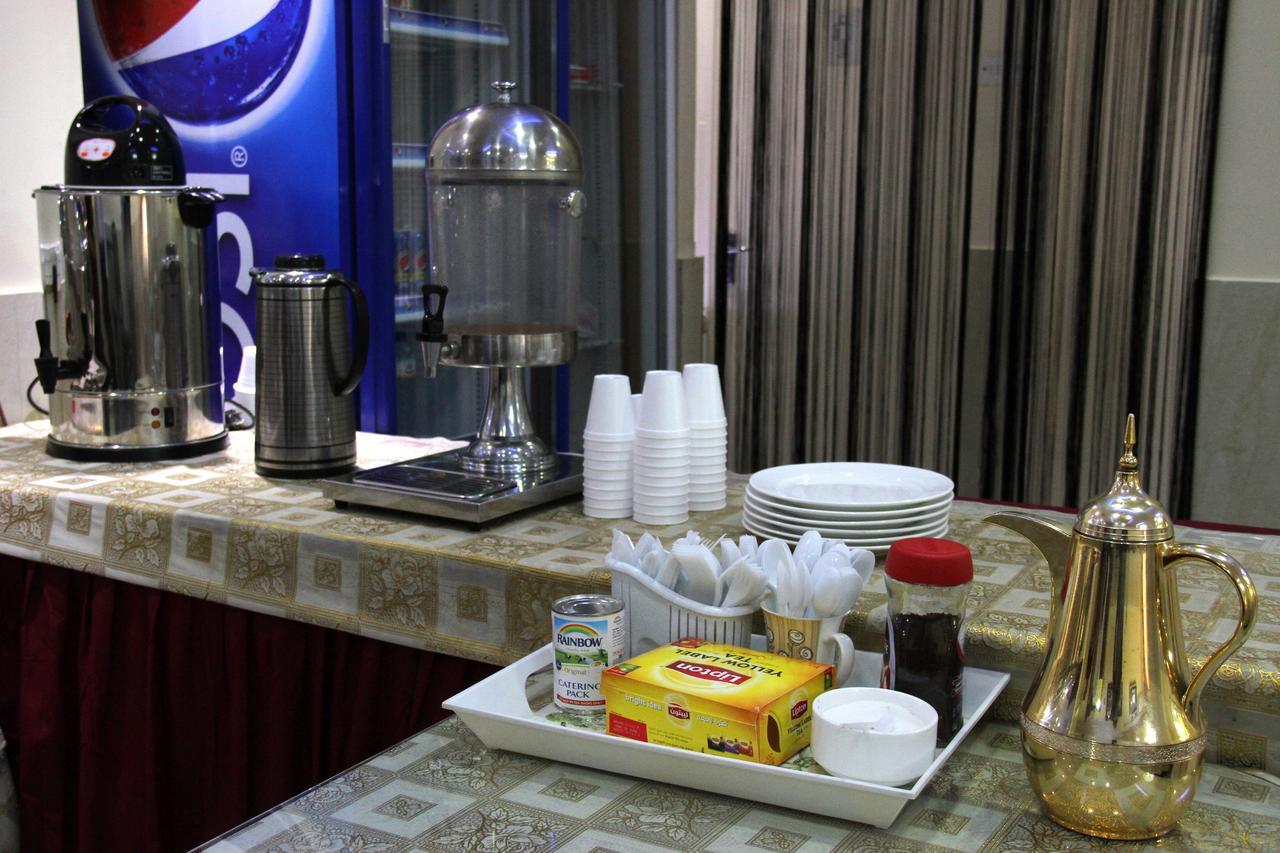 דובאי Al Ahrar Hotel מראה חיצוני תמונה