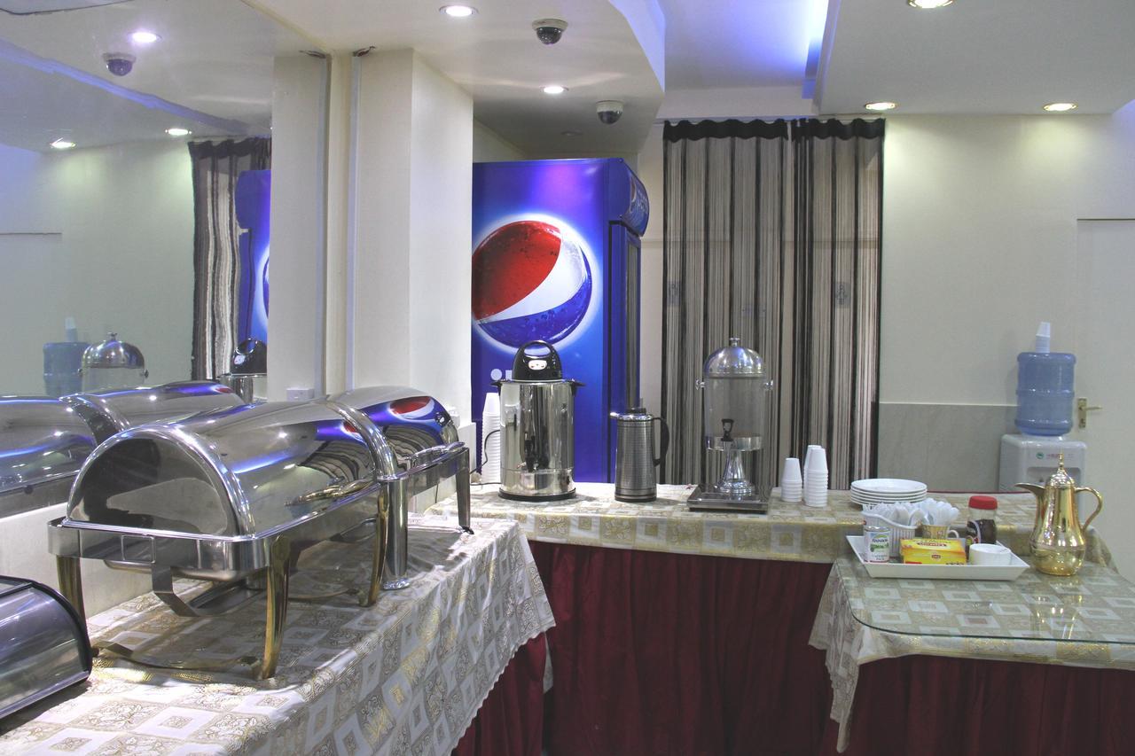 דובאי Al Ahrar Hotel מראה חיצוני תמונה